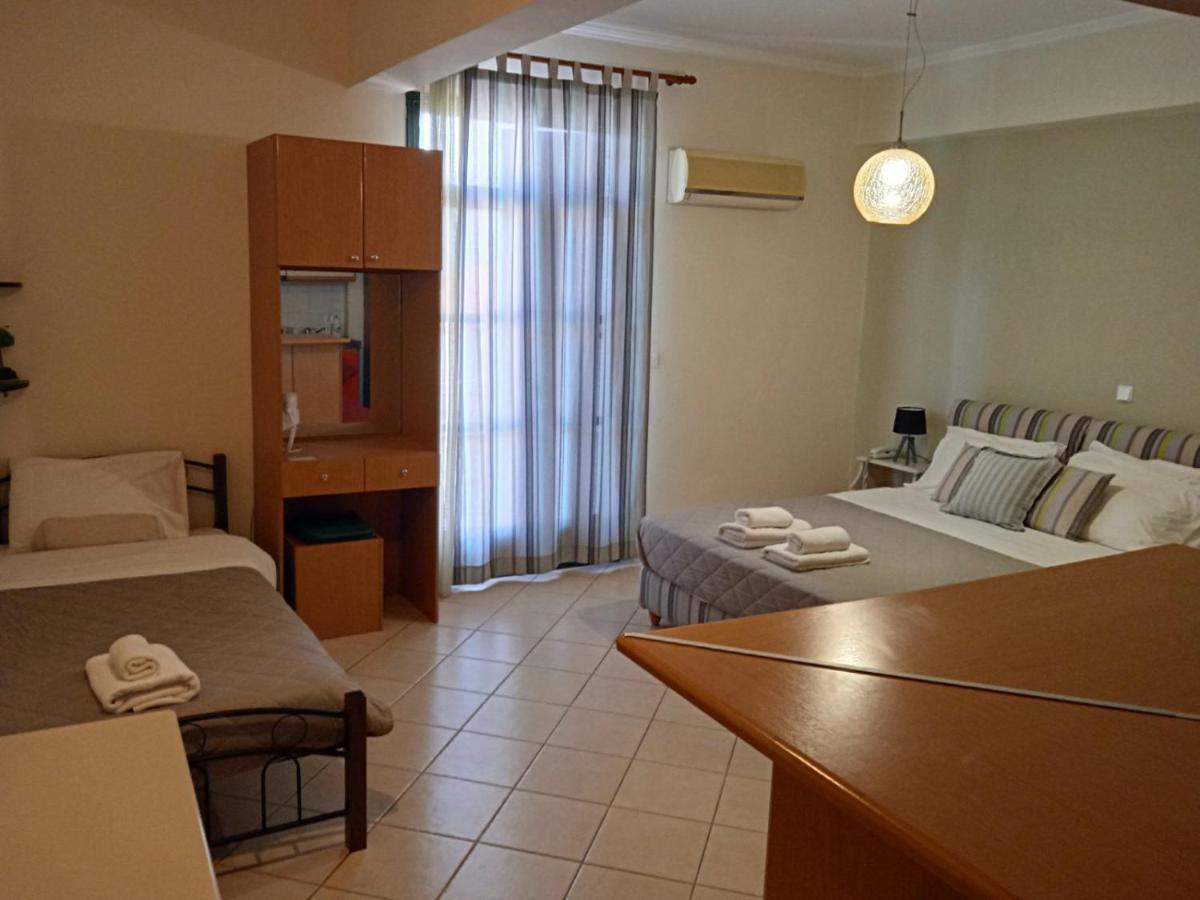 Aparthotel To Kastro Pylos Exterior foto