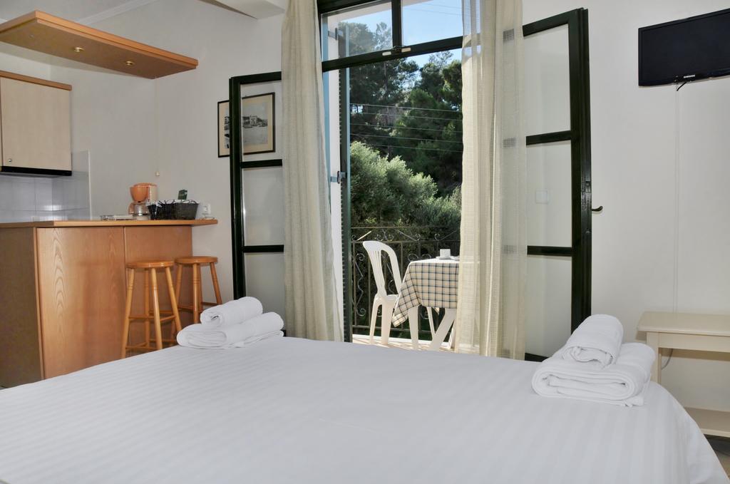 Aparthotel To Kastro Pylos Exterior foto