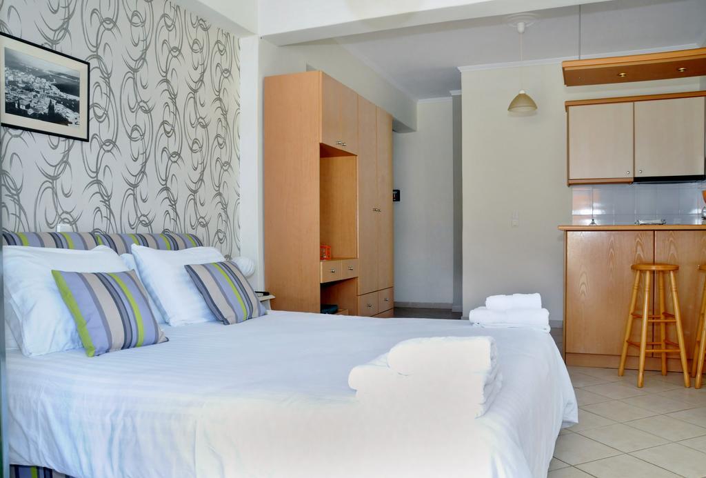 Aparthotel To Kastro Pylos Exterior foto